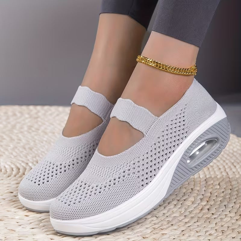 Women’s Breathable Mesh Slip-on Platform Sneakers (Soft Sole Casual Low-top Shoes)
